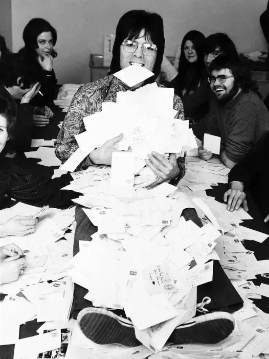 Framed Print : Cliff Richard with a team counting votes - March 1973 DBASE MSI Framed Print : Cliff Richard with a team counting votes - March 1973 DBASE MSI