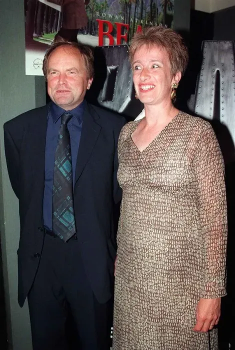 Framed Print : Clive Anderson lawyer TV Presenter May 1997 at the premier of the film Mr Bean with his Framed Print : Clive Anderson lawyer TV Presenter May 1997 at the premier of the film Mr Bean with his