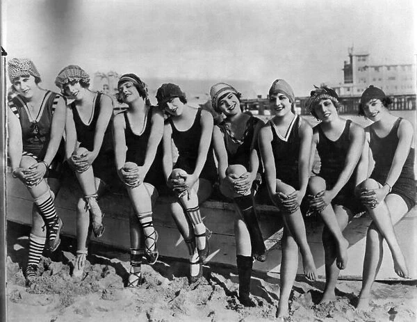 Clothing Beach Old: How it all began. Early film Bathing Belles