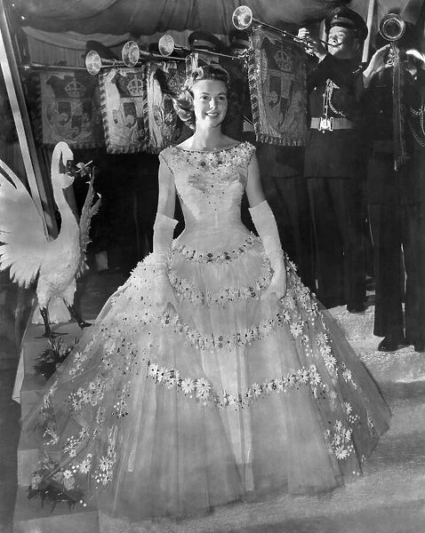 Clothing Fashion 1957: Daily Mirror Debutantes ball at the Mayfair Hotel on Friday 31st