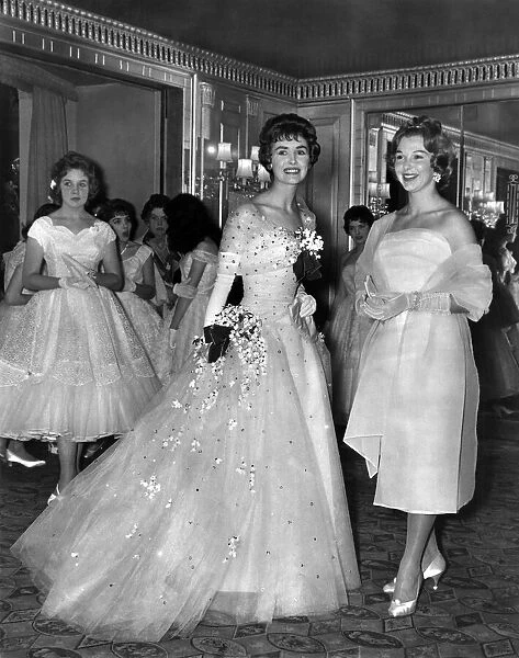 Clothing Fashion 1958: The Deb of the Year, Barbara Lambert