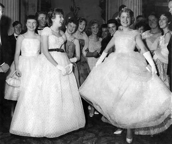 Clothing Fashion 1959: The Daily Mirror Teenage Ball takes place tonight at the Waldorf