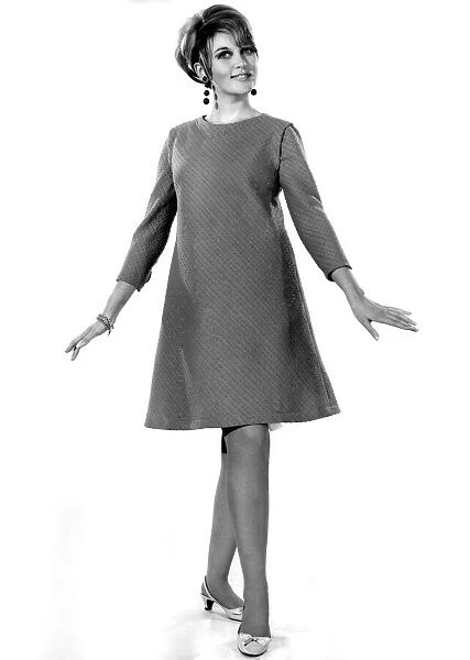 Clothing Fashion 1966: Model Delia Freeman. December 1966 P021426