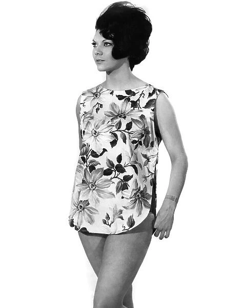 Clothing Fashion 1966: Model Jo-Ann Asher. May 1966 P021442