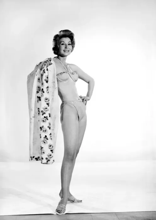 Framed Print : Clothing: Fashion: Beachwear: Woman wearing beach robe. Model: Valiere Shawloff