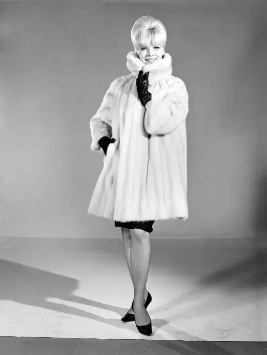 Framed Print : Clothing: Fashion: Fur Coat: Woman (Marion Horton) wearing mink fur coat. 1966 B1952-002