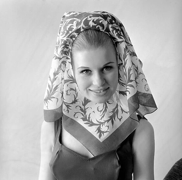 Clothing: Fashion: Headscarf. 1966 B1921-004