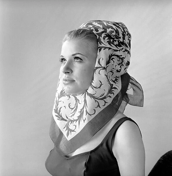 Clothing: Fashion: Headscarf. 1966 B1921-008