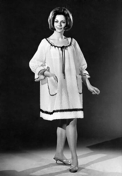 Clothing Fashions: Lisley Adams. October 1965 P006724