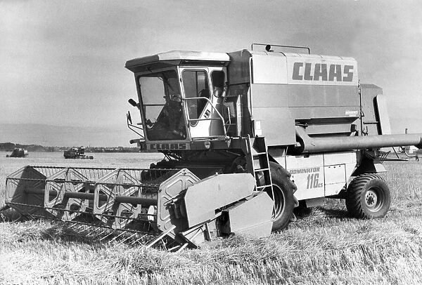 A Cls 116CS Combine Harvester