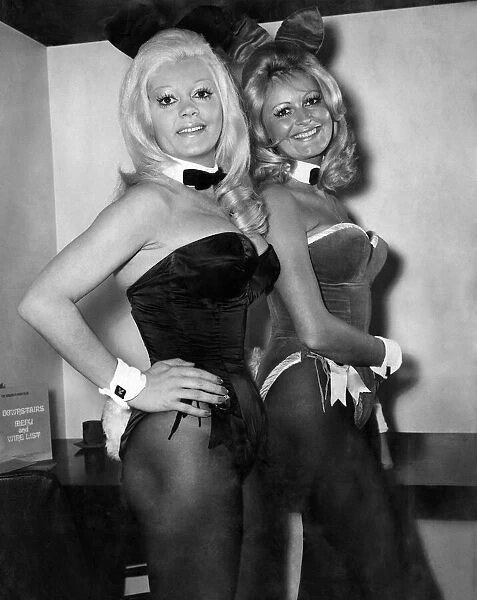 Club Night Bunny Girls. November 1973 P018480