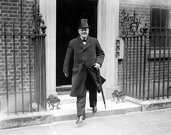 Coal crises minister Sir Douglas Hogg leaving Downing Street during the General Strike of