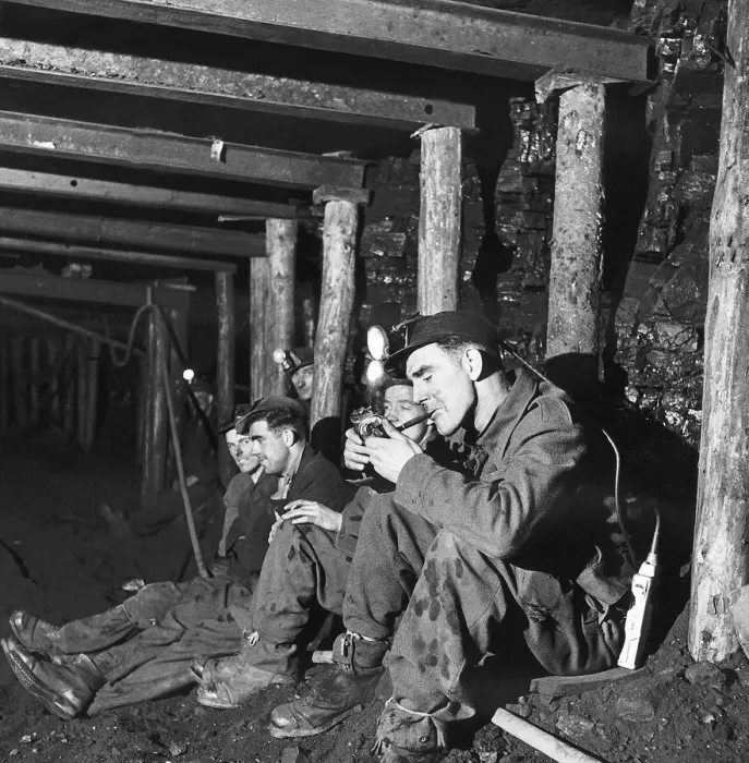 Framed Print : Coal Miners stopping for a cigarette break at the Whitehill Colliery 1947