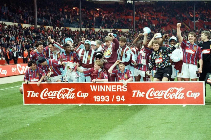 Framed Print : Coca Cola Cup Final. Aston Villa 3 v Manchester United 1. Aston Villa celebrate