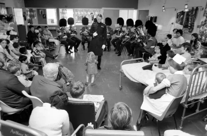 Framed Print : Part of the Coldstream Guards Band went to the childrens ward at St