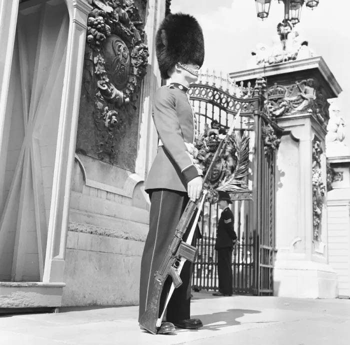 Framed Print : The Coldstream guards seen here mounting the guard at Buckingham Palace with the new Framed Print : The Coldstream guards seen here mounting the guard at Buckingham Palace with the new