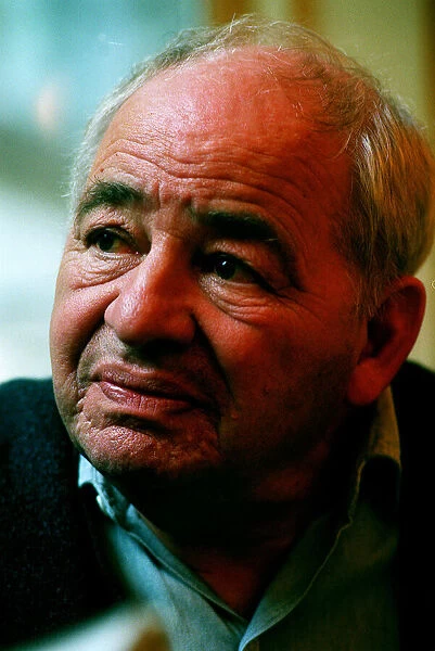 COLIN DEXTER PICTURE BY ADAM FRADGLEY Author and creator of Inspector Morse Colin