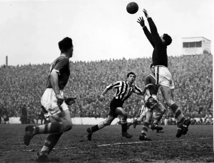 Framed Print : collect a high ball as Newcastle Uniteds Curry dashes in to challenge- 6th March