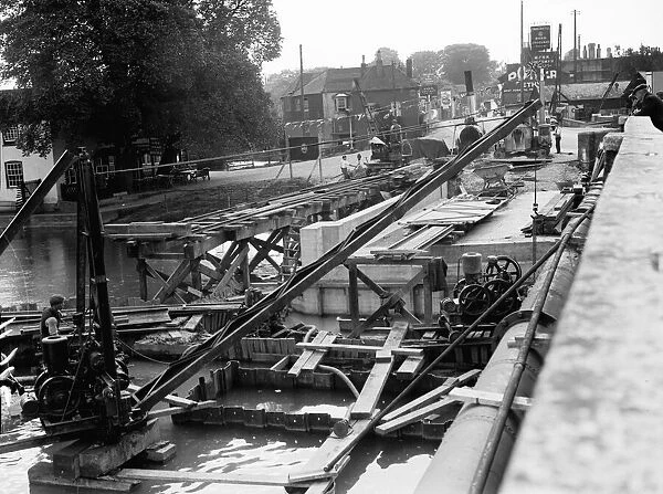 Colne Bridge rebuilding, Uxbridge 1936