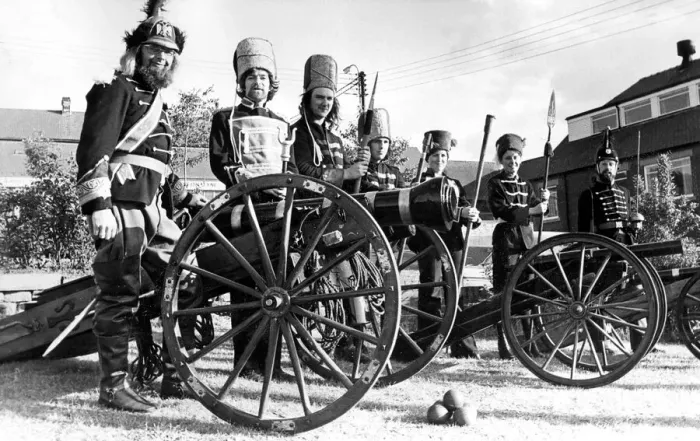 Framed Print : Colonel-General Bill Bursell with his Napoleonic soldiers and cannon Framed Print : Colonel-General Bill Bursell with his Napoleonic soldiers and cannon