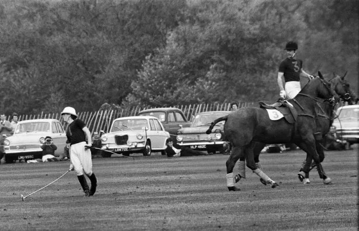 Framed Print : Combermere Cup Final Polo match played at Windsor. Windsor Park defeated Lowood by