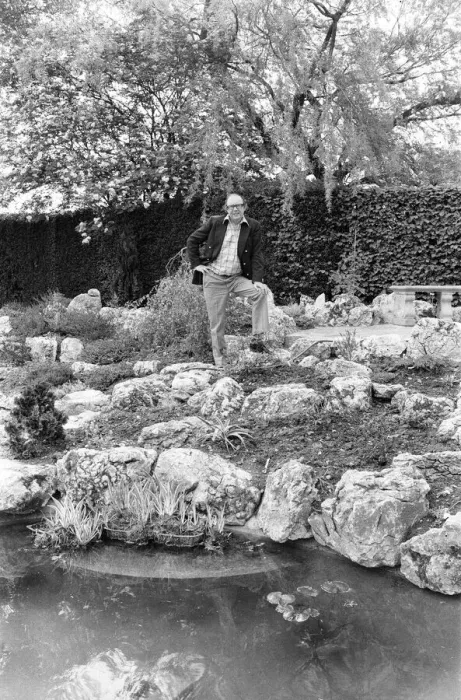 Framed Print : Comedian, Eric Morecambe pictured at home in Harpenden, Hertfordshire, England, May 1976 Framed Print : Comedian, Eric Morecambe pictured at home in Harpenden, Hertfordshire, England, May 1976