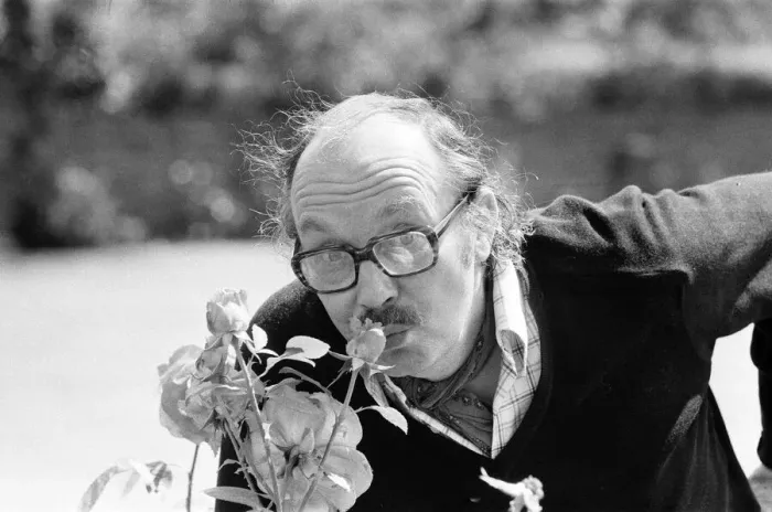Framed Print : Comedian, Eric Morecambe, pictured at home in Harpenden, Hertfordshire, England Framed Print : Comedian, Eric Morecambe, pictured at home in Harpenden, Hertfordshire, England