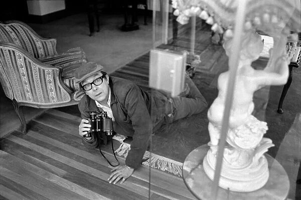 Comedian Eric Morecambe seen here at his Hertfordshire home 1971 71-12050-005