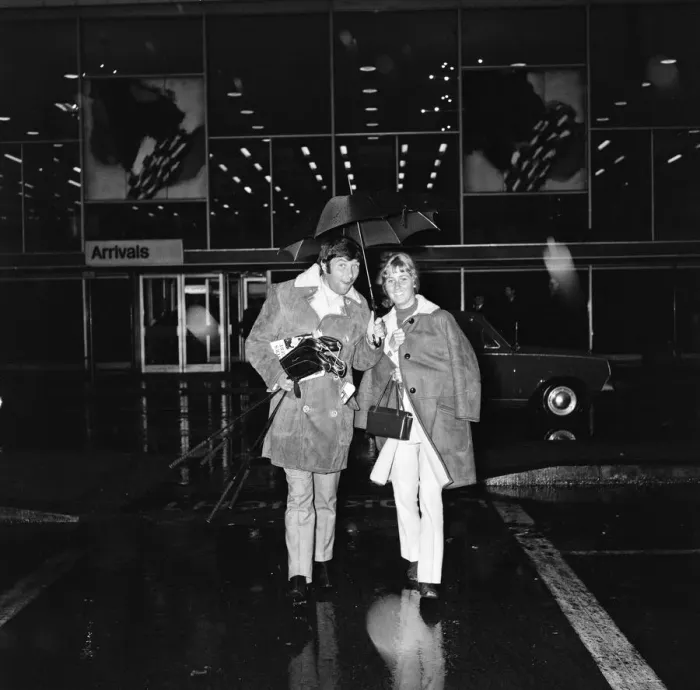 Framed Print : Comedian Jimmy Tarbuck returned home from his Caribbean holiday