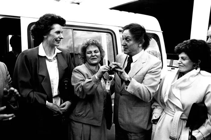 Framed Print : Comedian Ken Dodd made children from Thornhill Park School Framed Print : Comedian Ken Dodd made children from Thornhill Park School