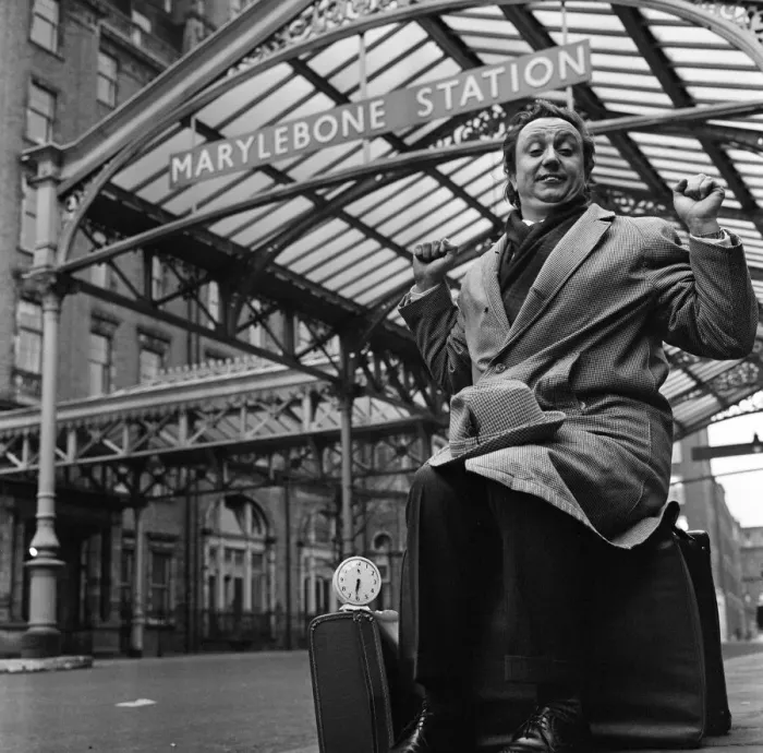 Framed Print : Comedian Ken Dodd at Marylebone Station, London. 13th April 1964 Framed Print : Comedian Ken Dodd at Marylebone Station, London. 13th April 1964