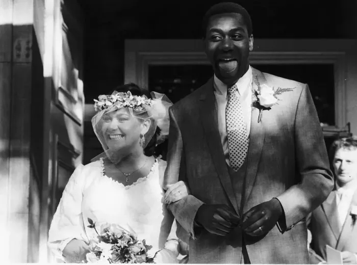 Framed Print : Comedian Lenny Henry marries comedienne Dawn French Framed Print : Comedian Lenny Henry marries comedienne Dawn French