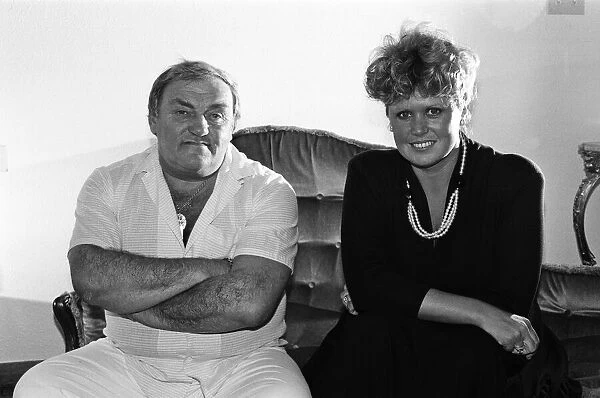 Comedian Les Dawson and his new girlfriend Tracey Roper. 23rd September 1987