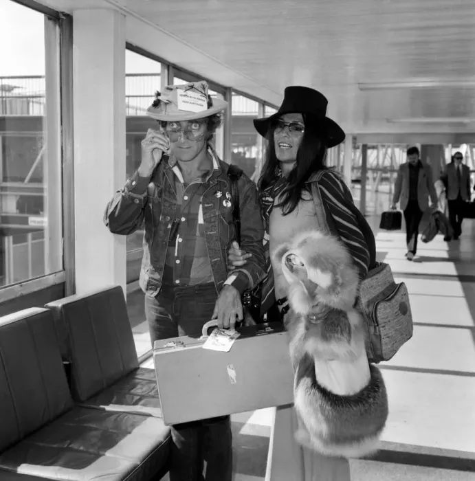 Framed Print : Comedian Marty Feldman with his wife Laurette pictured at Heathrow airport