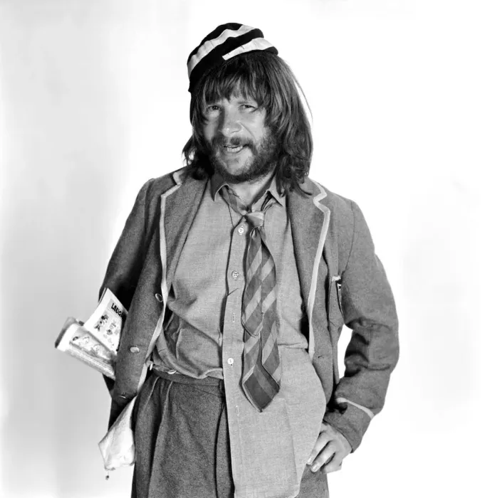 Framed Print : Comedian and TV presenter Bill Oddie. August 1976 S76-4627-001 Framed Print : Comedian and TV presenter Bill Oddie. August 1976 S76-4627-001