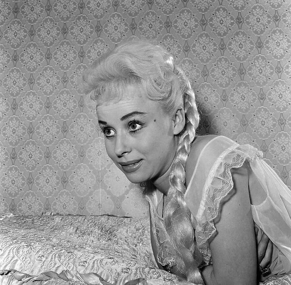 Comedienne and singer Barbara Windsor, who is appearing in the Jack Jackson Show on ITV