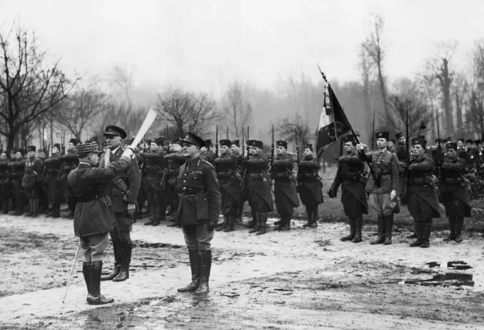 Framed Print : Commander In Chief of the Allied Forces General Gamelin decorates Lord Gort