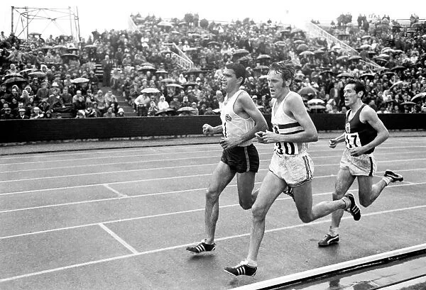 Commonwealth Games, Edinburgh: Athletics. The 10, 000 metres