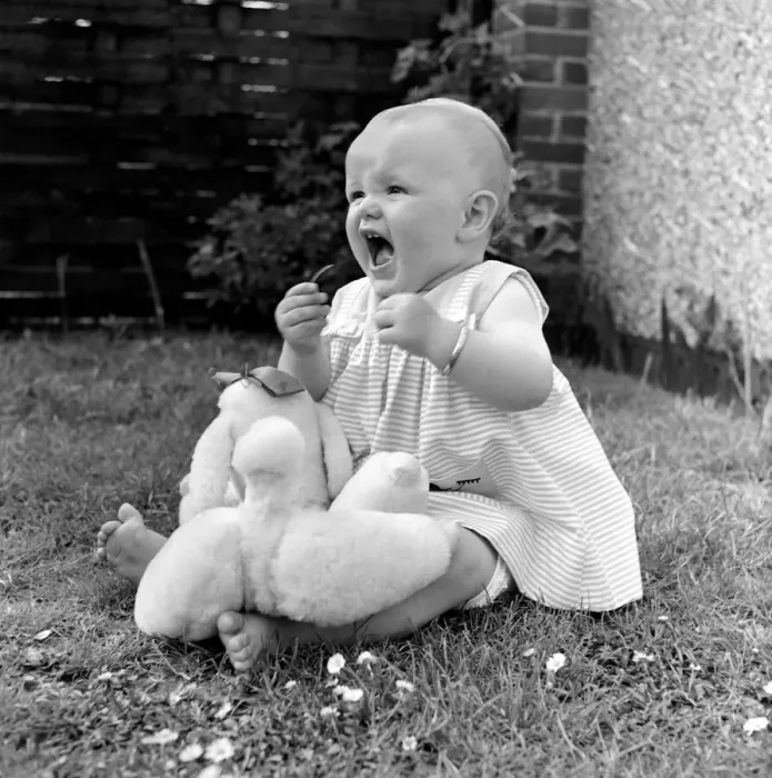Framed Print : Competitor in the The 1960 daily Mirror Baby Competition. June 1960 M4404 Framed Print : Competitor in the The 1960 daily Mirror Baby Competition. June 1960 M4404