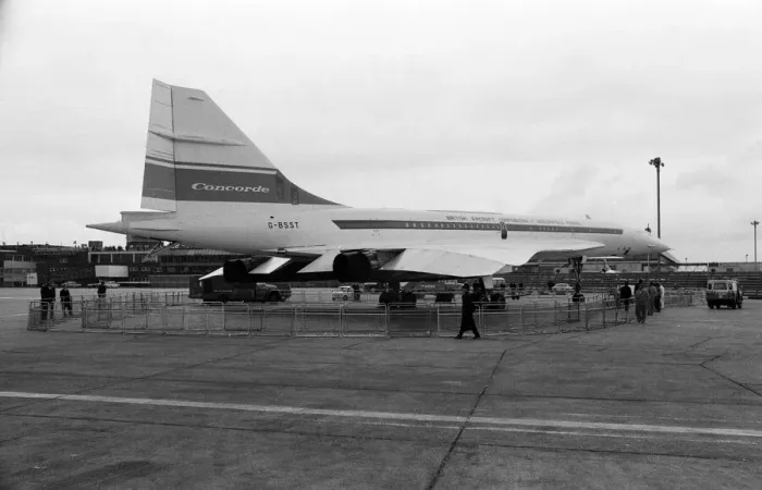 Framed Print : Concorde on show at Heathrow Airport. 3rd July 1972 Framed Print : Concorde on show at Heathrow Airport. 3rd July 1972