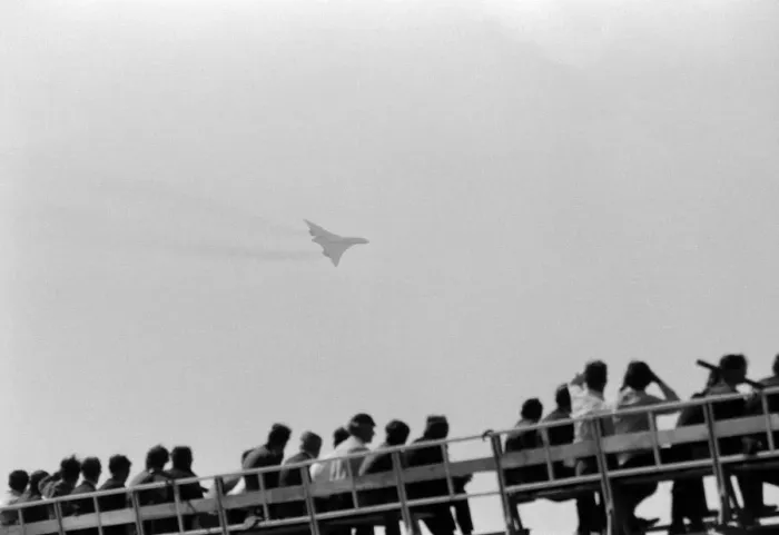 Framed Print : The Concorde makes its first appearance at Farnborough Air Show by flying low over Framed Print : The Concorde makes its first appearance at Farnborough Air Show by flying low over