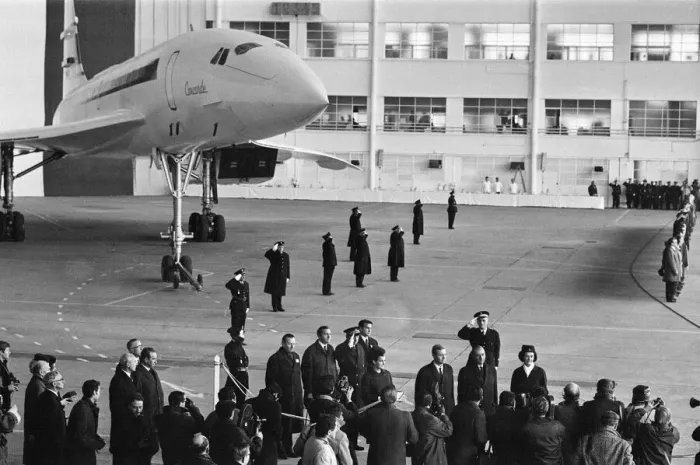 Framed Print : Concorde, prototype 001 makes its first official public appearance as it is unveiled Framed Print : Concorde, prototype 001 makes its first official public appearance as it is unveiled