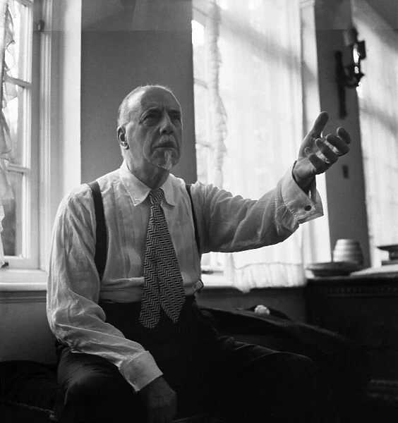 Conductor Sir Thomas Beecham September 1947 O9448