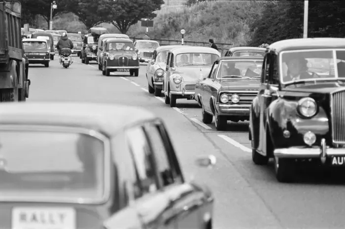 Framed Print : Congestion in South London shot for 1964 traffic feature for Daily Herald