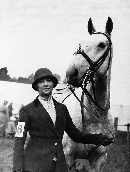 Constance, Duchess of Westminster, pictured with her hunter, Twink