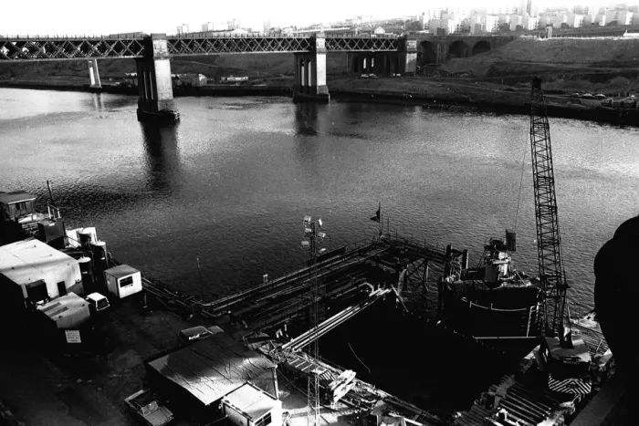 Framed Print : The construction of the new Redheugh Bridge across the River Tyne in Newcastle 12 January Framed Print : The construction of the new Redheugh Bridge across the River Tyne in Newcastle 12 January