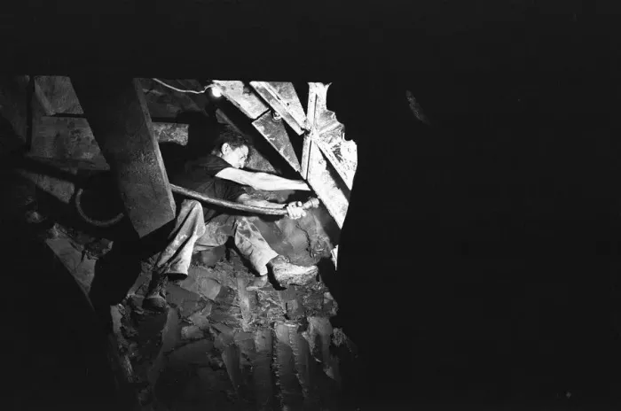 Framed Print : Construction of the Victoria Line under the streets of London 29th October 1964