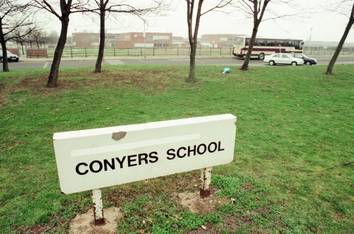 Framed Print : Conyers School, Green Lane, Yarm, Stockton on Tees, 11th January 1997