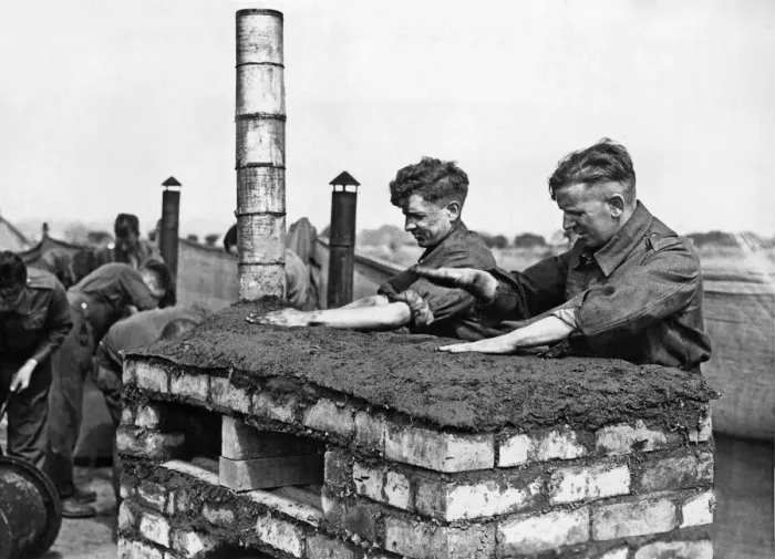 Framed Print : Cooks at an army school of cookery in the Midlands patting a crust of earth in completing Framed Print : Cooks at an army school of cookery in the Midlands patting a crust of earth in completing