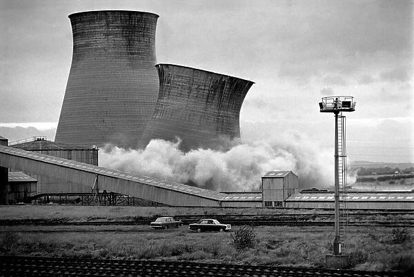 Cooling Tower: Industry: Pollution. The Cooling Tower at Ince Power station at Elston